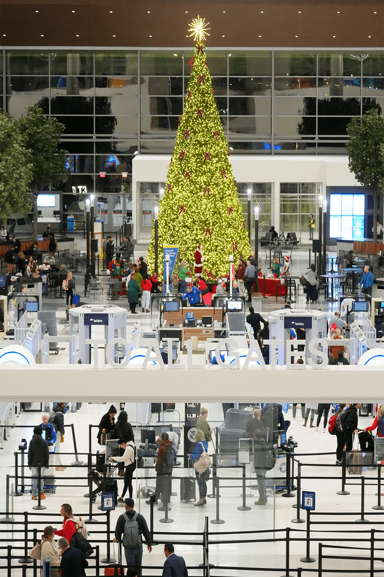 Inaugural Holiday Tree Lighting - Nashville International Airport | BNA